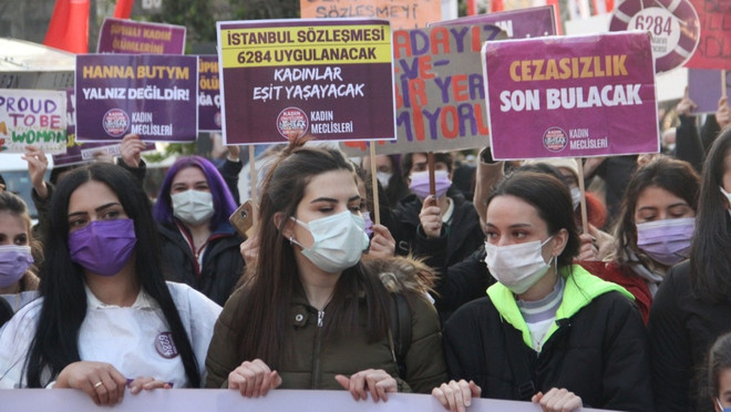 Kadınlar İstanbul Sözleşmesi için sokakta: Bu iş burada bitmemiştir Kadınlar İstanbul Sözleşmesi için sokakta: Bu iş burada bitmemiştir kocaeli1