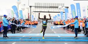 İstanbul Yarı Maratonunda dünya rekoru kırıldı İstanbul Yarı Maratonunda dünya rekoru kırıldı maraton 2 1 300x150